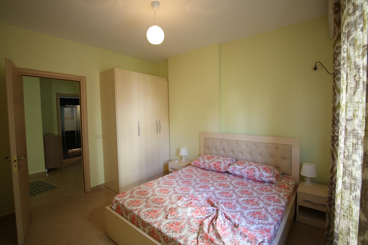 Cozy Sea View Apartment K4 Sarande Bagian luar foto
