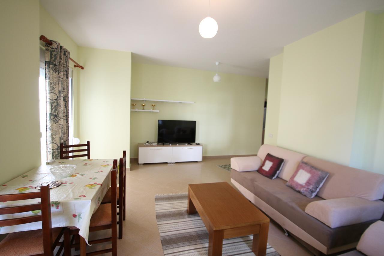 Cozy Sea View Apartment K4 Sarande Bagian luar foto