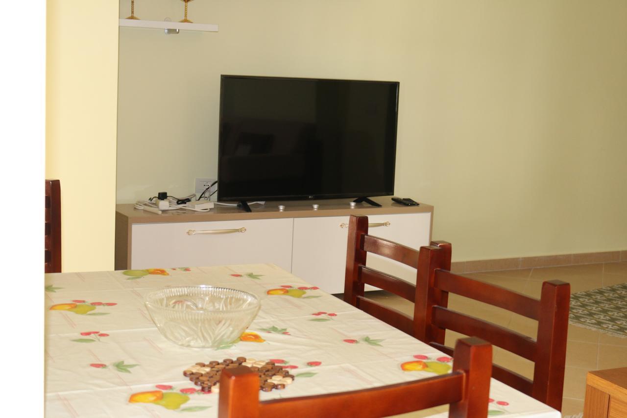 Cozy Sea View Apartment K4 Sarande Bagian luar foto
