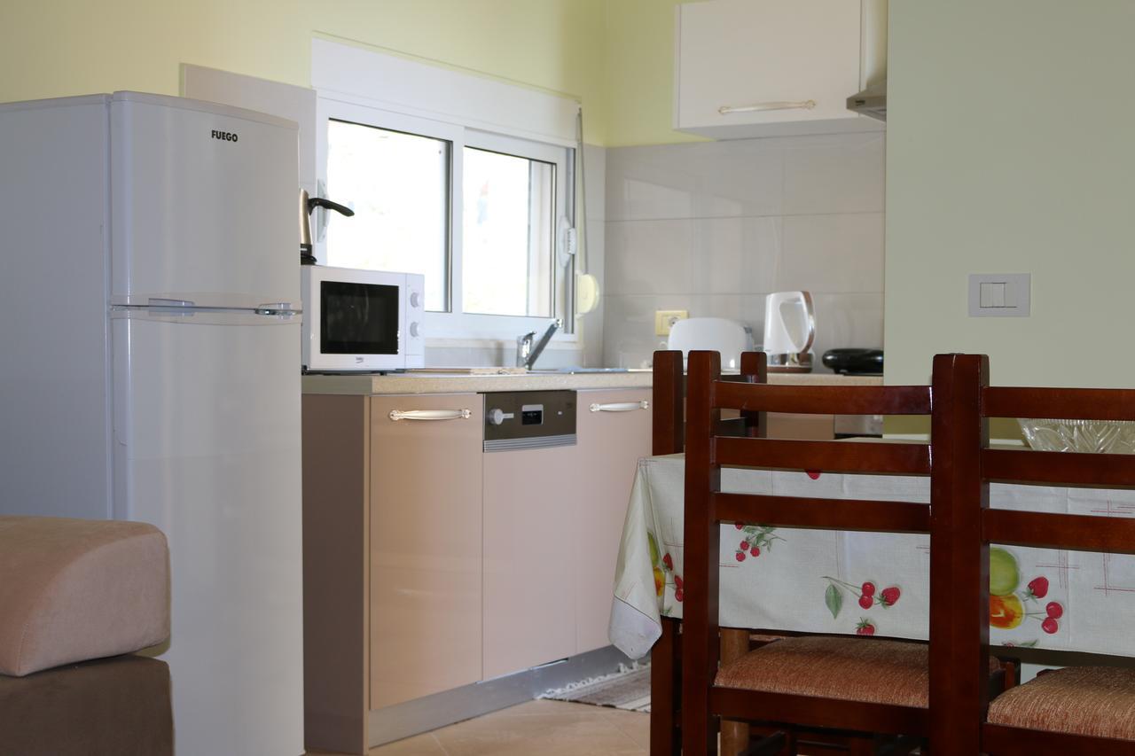 Cozy Sea View Apartment K4 Sarande Bagian luar foto